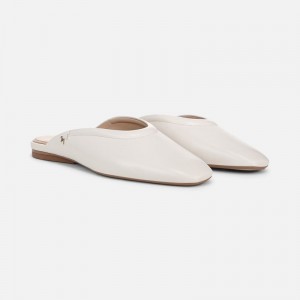 Mulas Naturalizer Para Mujer 27 EDIT Carla Mule Blancas KX78-8798X7